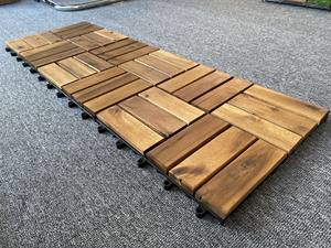 Dalles de terrasse en bois d'acacia du Vietnam - Imperméables et antidérapantes, design contemporain, garantie de plus de 5 ans pour une utilisation en extérieur - Product Image 4