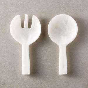 Juego de Servidores de Ensalada de Resina Ecológica Hechos a Mano en India, Aptos para Lavavajillas, Diseño Americano, Utensilios de Cocina Azules - Product Image 3