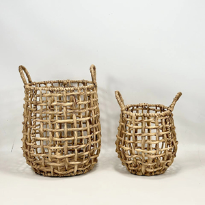Modern Classic <b>Round</b> Water Hyacinth <b>Basket</b> <b>Wicker</b> Storage <b>Basket</b> for Kitchen Sundries Everyday Use in Vietnam - Product Image 1