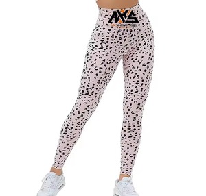 Mallas de Yoga de cintura alta para mujer hechas a medida al por mayor, transpirables, sostenibles, antibacterianas, ropa deportiva corta para uso en gimnasio - Product Image 1