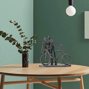 Las esculturas metálicas de pareja más vendidas se integran perfectamente en estéticas de diseño moderno, industrial y minimalista. - Product Image 3