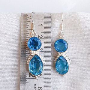Boucles d'oreilles pendantes en topaze bleue suisse, plaquées argent, boucles d'oreilles à gouttes, boucles d'oreilles en cristal bleu aqua, bijoux bohèmes faits à la main, cadeau pour elle - Product Image 1