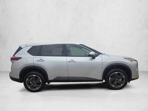 Nissan Rogue FWD SUV Automático 2024, el Más Vendido - Product Image 2