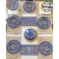 Service de table en céramique et porcelaine artisanale Kraft World, pièces personnalisées, peintes à la main, bleu marine et turquoise, écologique