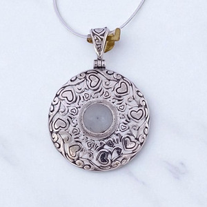 Pendentif en argent sterling 925 fait main avec des pierres précieuses en forme de petit cœur - Product Image 2