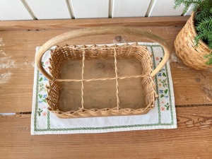 Panier à bouteilles rectangulaire en rotin tressé vintage Artex Green Earth, écologique, avec poignée, fait main, paniers de rangement en rotin naturel - Product Image 2
