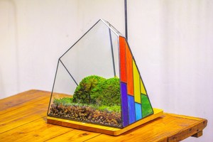 Terrarium artisanal en verre teinté arc-en-ciel, forme gé<span class=keywords><strong>om</strong></span>étrique irrégulière en forme de crête de glace, expédié dans le monde entier - Product Image 3