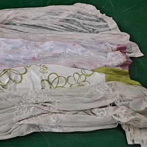 Ropa usada (prendas de vestir): Cortina - Ligera - Product Image 1