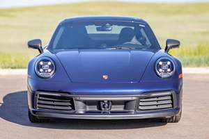 2023 911 Carrera T Coupé Twin-Turbo Flat-6, Bleu Gentian Métallisé, Non Modifié - Product Image 2