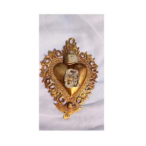 Coeur sacré suspendu, coeur de Milagro, petit coeur d'or, coeur catholique, coeur d'autel, or doré - Product Image 1