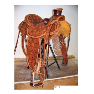 Selle de cheval en cuir de qualité supérieure de style western, fabriquée sur un cerf-volant en fibre avec des motifs sculptés et gravés à la main - Product Image 1