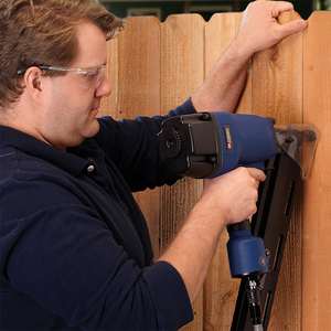 Compresor de Aire Ligero de 4.6 Galones con Doble Tanque, Funcionamiento Silencioso de 68 dB, 125 PSI Máx. con la Mitad del Ruido de las Pistolas de Clavos - Product Image 1