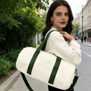 Bolsa de Lona Redonda para Gimnasio y Deportes, con Separación para Ropa Seca y Mojada, Duradera, con Cierre de Cremallera y Logotipo Personalizado, Venta al Por Mayor de Fábrica - Product Image 5