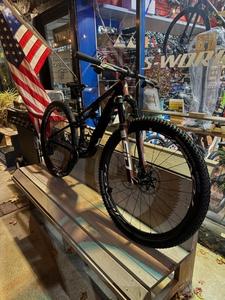 NUEVO S-Works Epic 8 2024, Talla Pequeña, Características Avanzadas, Alto Rendimiento, con Garantía y Soporte - Product Image 2