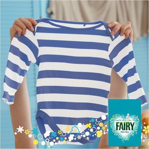 Lessive en poudre Fairy Non Bio 4,4 kg, 80 lavages, pour peaux sensibles, avec technologie anti-résidus - Emballage variable - Product Image 1