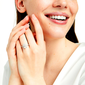 Anillo de compromiso SGARIT personalizado de oro de 14K con corte ovalado y halo, diamante de 3 quilates cultivado en laboratorio, VVS D, certificado IGI, joyería de boda para mujer - Product Image 4
