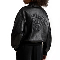 Blouson Bomber Sport en Cuir Pleine Fleur Personnalisé pour Femme avec Applique Logo Surdimensionnée de Qualité Supérieure et Finition Premium, Bordure en Tricot Côtelé, Collection Automne