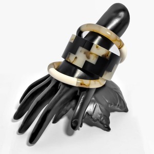 Top Selling New Trending Premium Quality Resin Joint Bangle at Best Price Manufacturer and Exporter From India - Product Image 2