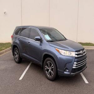 EXCELENTE ESTADO Toyota Highlander LE 2019 - Product Image 2