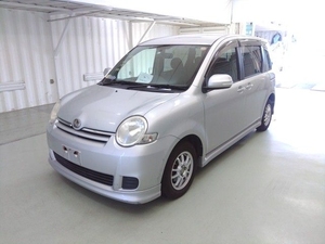 Toyota Sienta Wagon - Product Image 2