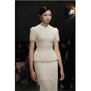 Blusas y Camisas para Mujer en Oferta, Elegante Blusa LIZZIE con Peplum y Manga Corta, ODM, Blusas de Invierno para Mujer, Ropa de Mujer de Vietnam - Product Image 1