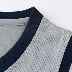 Derniers modèles d'uniformes de basketball pour hommes respirants en polyester 100% de haute qualité, impression personnalisée, ensembles de vêtements de sport de couleur unie - Product Image 2