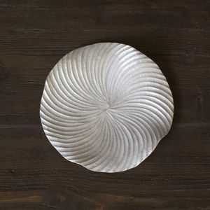 Juego de Posavasos Redondos de Metal de Latón Dorado de Lujo Hechos a Mano, Diseño Personalizable, Múltiples Tamaños para Uso en el Hogar, Hoteles y Restaurantes - Product Image 2