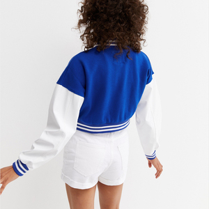 Chaqueta universitaria corta hecha a medida para mujer para ropa de calle 2025 último diseño chaqueta recortada Letterman para mujer en MOQ bajo - Product Image 2