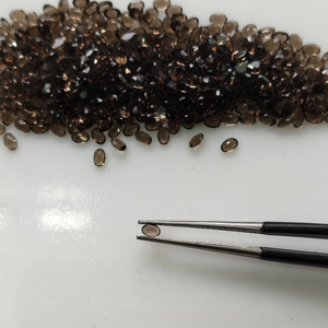 ควอตซ์สโมคกี้ธรรมชาติ 3x2 มม. ทรงรี คุณภาพดีที่สุด สำหรับทำเครื่องประดับ - Product Image 1