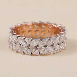 แหวนแต่งงานเพชรทรงมาร์คีส์สองแถวแบบปลูกในห้องปฏิบัติการ ดีไซน์หรูหรา รุ่น LR37060 - Product Image 4