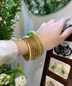 Brazaletes de cuerno de búfalo para accesorios de moda Joyería hecha a mano con artesanía de calidad superior - Product Image 2