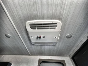 Caravane de camping d'occasion 2022 F-o-r-e-s-t R-i-v-e-r No Boundaries 10.6 à vendre pour le camping et les voyages - Product Image 2