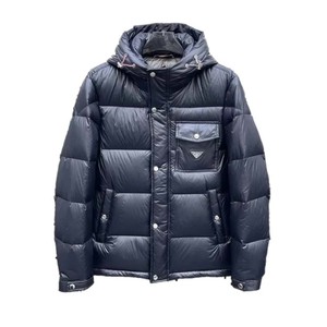 Veste polaire personnalisée unisexe légère et respirante de bonne qualité avec logo imprimé par sublimation OEM - Product Image 2