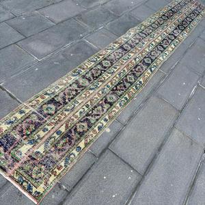 Alfombra Turca de 1.8x12.5 pies, Alfombra Azul con Diseño Floral de Lana - Product Image 3