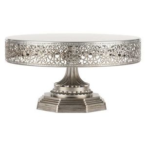 Présentoir à gâteau en métal fini bronze avec détail gravé adapté aux banquets traditionnels, aux événements religieux et aux mariages - Product Image 4