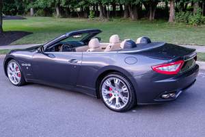 MASERATI GRANTURISMO CONVERTIBLE 2012 USADO, VOLANTE A LA IZQUIERDA/DERECHA - Product Image 3
