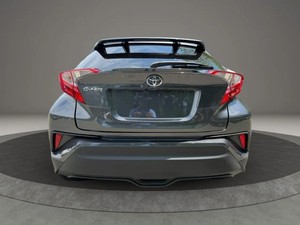 รถยนต์โตโยต้า C-HR XLE SUV ปี 2020 รุ่นขายดี เกียร์อัตโนมัติ - Product Image 3