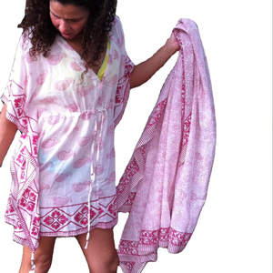 Robe élégante et confortable en mousseline de coton légère, unie, teinte, respirante, pour femmes, imprimée à la main, avec des sequins et de la dentelle traditionnelle - Product Image 1