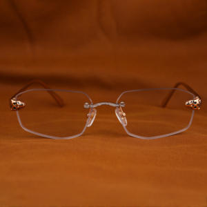 Gafas de Sol Rectangulares Unisex de Aleación sin Montura, Ligeras y Modernas para Uso Diario, con Lentes Cultivadas en Laboratorio - Product Image 1