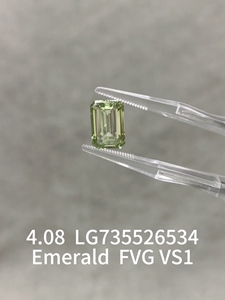 Diamanti Verdi Sintetici Taglio Smeraldo VVS2 1 Carato Certificati IGI per Creazione di Gioielli con <span class=keywords><strong>Certificato</strong></span> Unico - Product Image 3