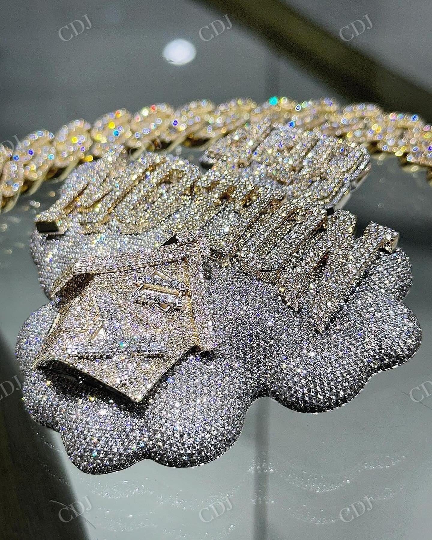 สีเหลือง