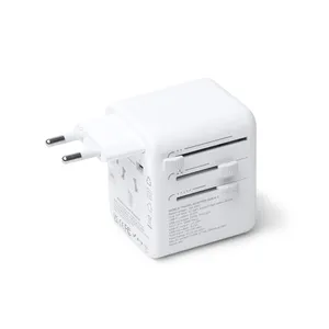 Adattatore da Viaggio Raska Personalizzato, Gadget USB Promozionali per Comodità in Movimento - Product Image 5