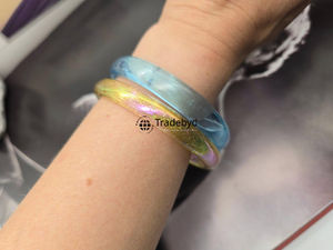 กำไลเรซิ่นเก๋ไก๋สำหรับสไตล์ในชีวิตประจำวันเครื่องประดับแฟชั่นอินเทรนด์สำหรับผู้หญิงโดย tradebyd - Product Image 2