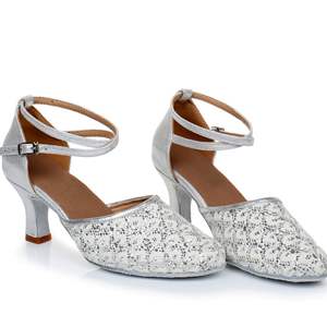 Zapatos de Baile Latino de Salón para Mujer al por Mayor, Tango Salsa con Encaje y Brillo, Parte Superior Cómoda, Suela de Cuero Genuino, Tacón de Algodón - Product Image 3