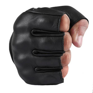 Protecteurs de gants de moto en cuir non perforé à demi-doigt avec coussinets antidérapants Gants en cuir de moto - Product Image 3