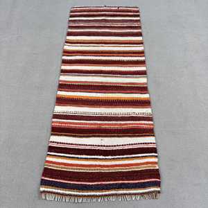 Alfombra Vintage de 2.5x6.2 pies, Alfombra Turca, Alfombra a Rayas Rojo Naranja - Product Image 1