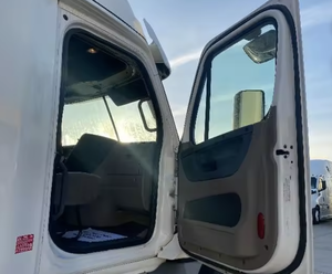 El mejor!! Cabeza Tractora de Camión Diésel de Alto Rendimiento 6x4 con Cabina Dormitorio para Transporte Logístico de Larga Distancia - Product Image 3