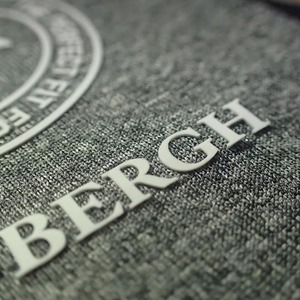 Nuevo personalizado de alta frecuencia en relieve 3D lindas pegatinas de transferencia de calor de silicona parches de hierro ropa y sombreros - Product Image 5