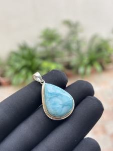 Pendentif en argent sterling 925 avec pierre précieuse naturelle Larimar, forme poire, pour mariage et fête classique - Product Image 3