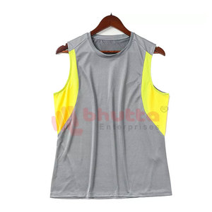 Débardeur personnalisé de la meilleure qualité pour hommes pour le fitness, la salle de sport, le style d'été avec logo personnalisé à la mode et imprimé - Product Image 1